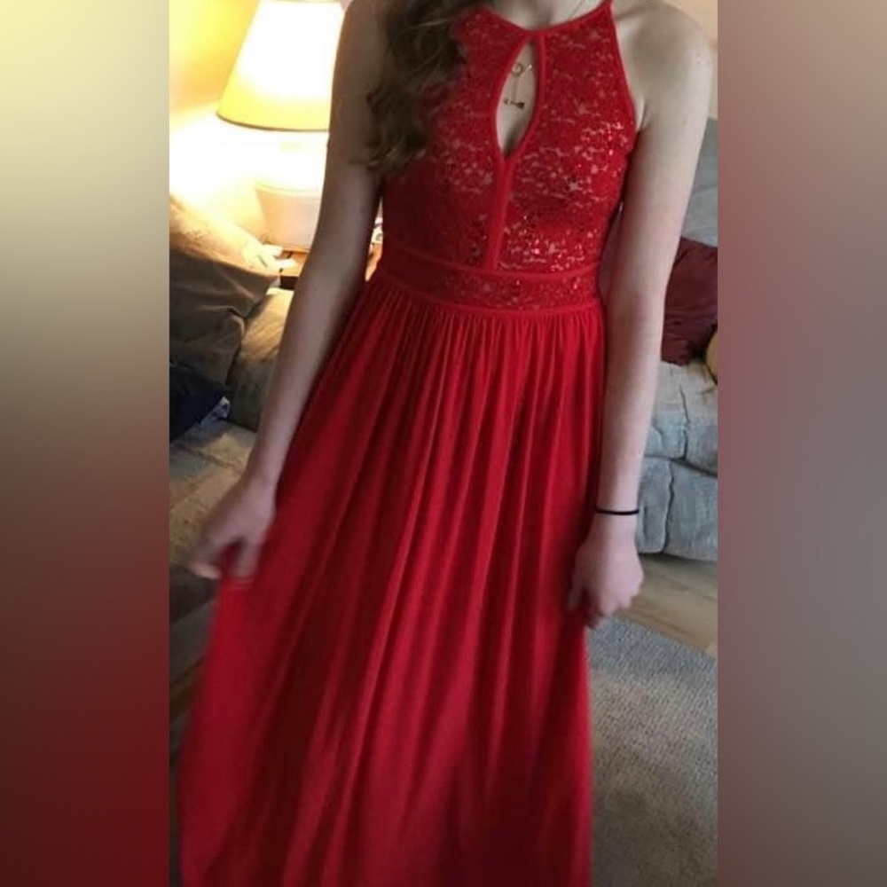 Beautiful formal dresses only ever worn once in great condition